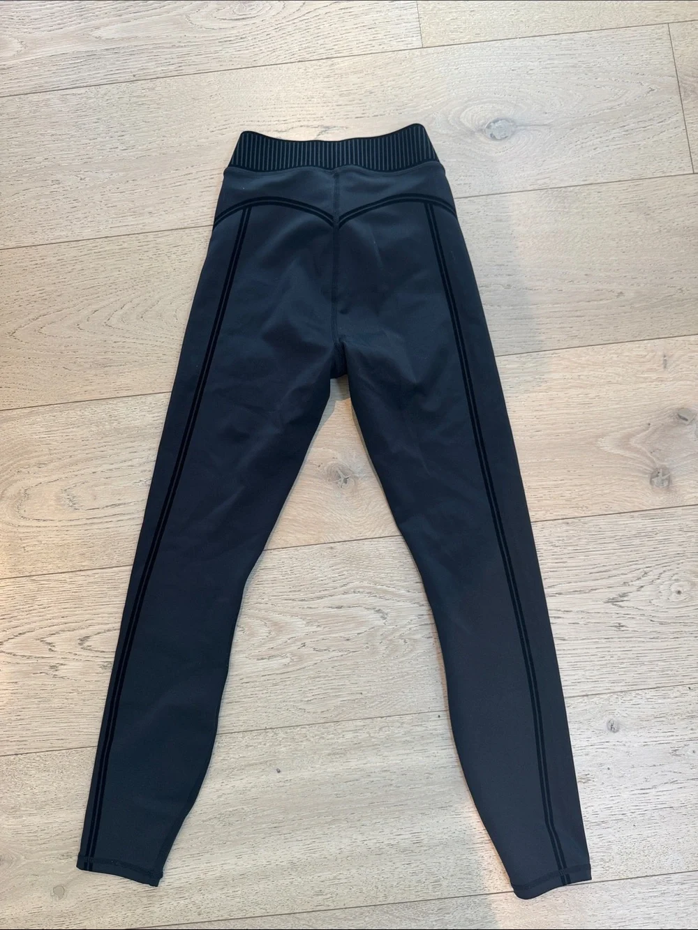 ALO Yoga Kids Black Ribbed-Waist Performance Leggings